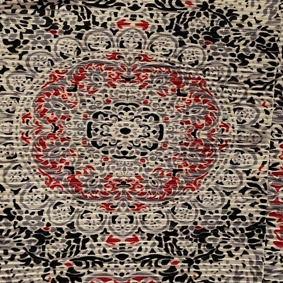 Christopher & Banks Shell - Picture 3 of 3